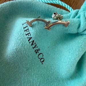 Tiffany & Co. T Smile stud earrings